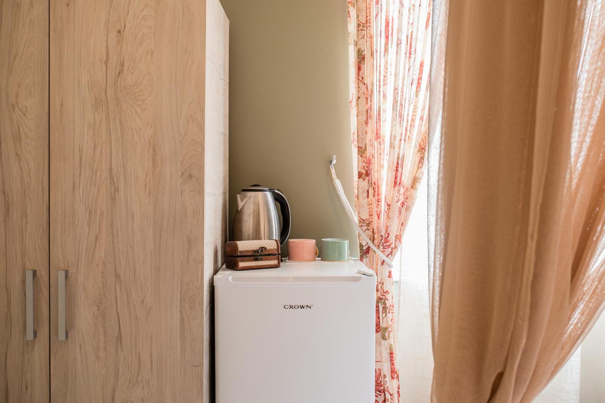 Alegria Simple Economy Rooms Атина Екстериор снимка