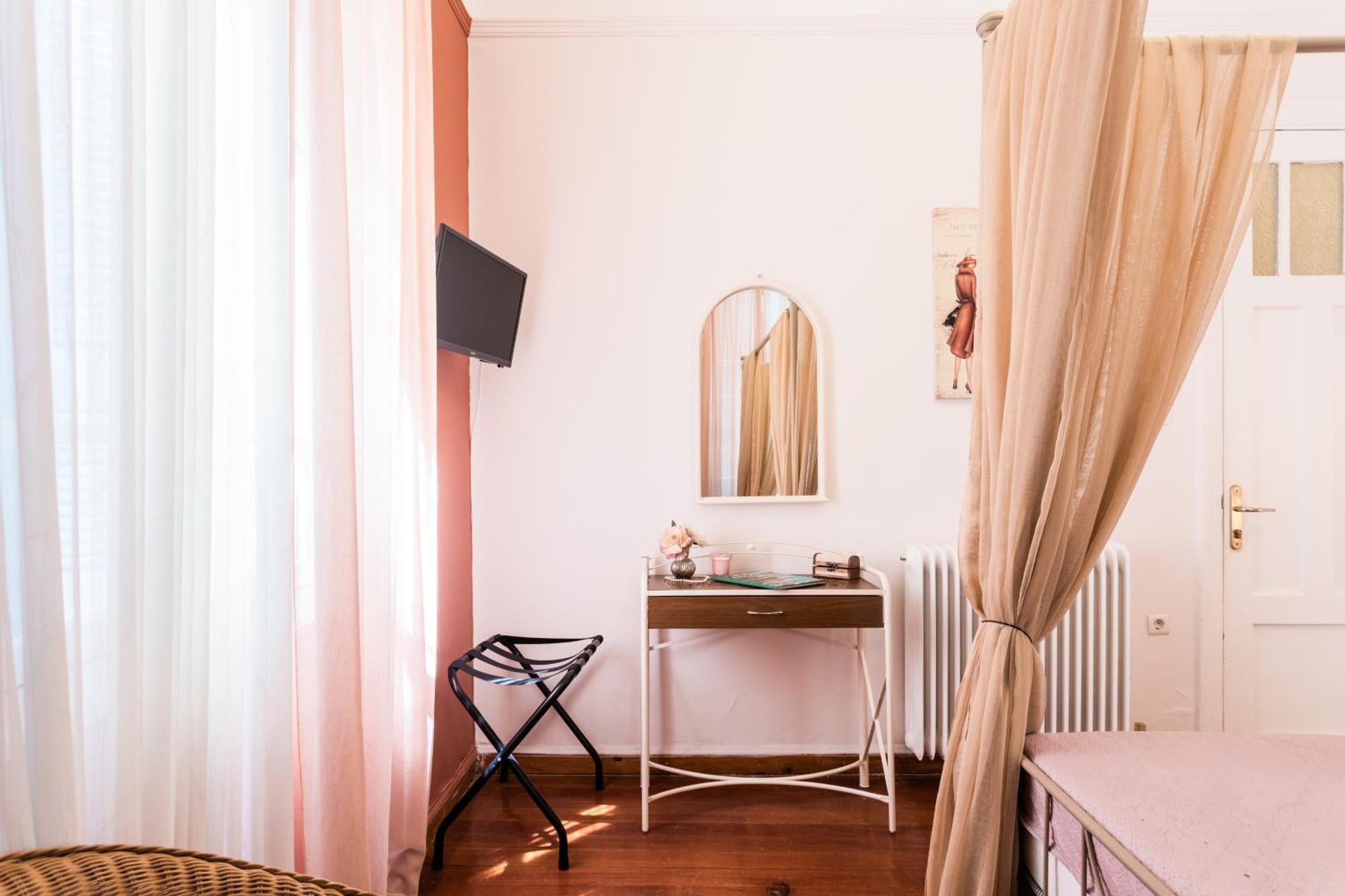 Alegria Simple Economy Rooms Атина Екстериор снимка